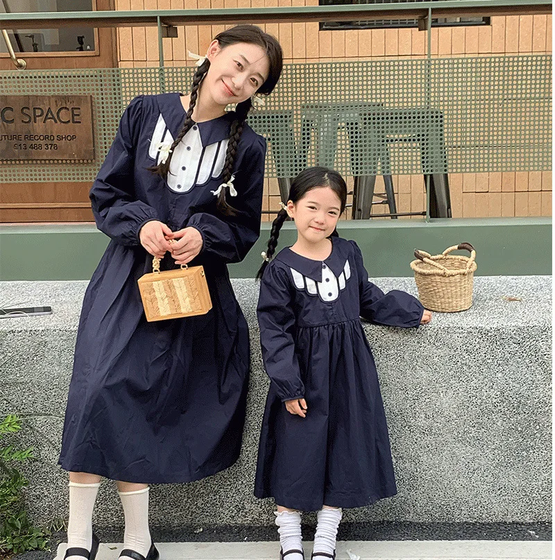 

Family Look Mom and Daughter Vintage Dress Elegant Pretty Womens Dresses for Mother Girls Matching Equal Robe Mommy Me Clothing