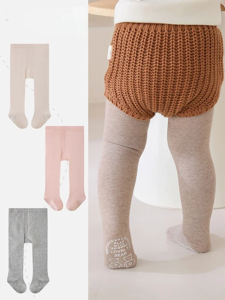

Весенне-осенние новые колготки для маленьких девочек 0–6 лет, бесшовные леггинсы с широкой промежностью, однотонные противоскользящие носки, низ