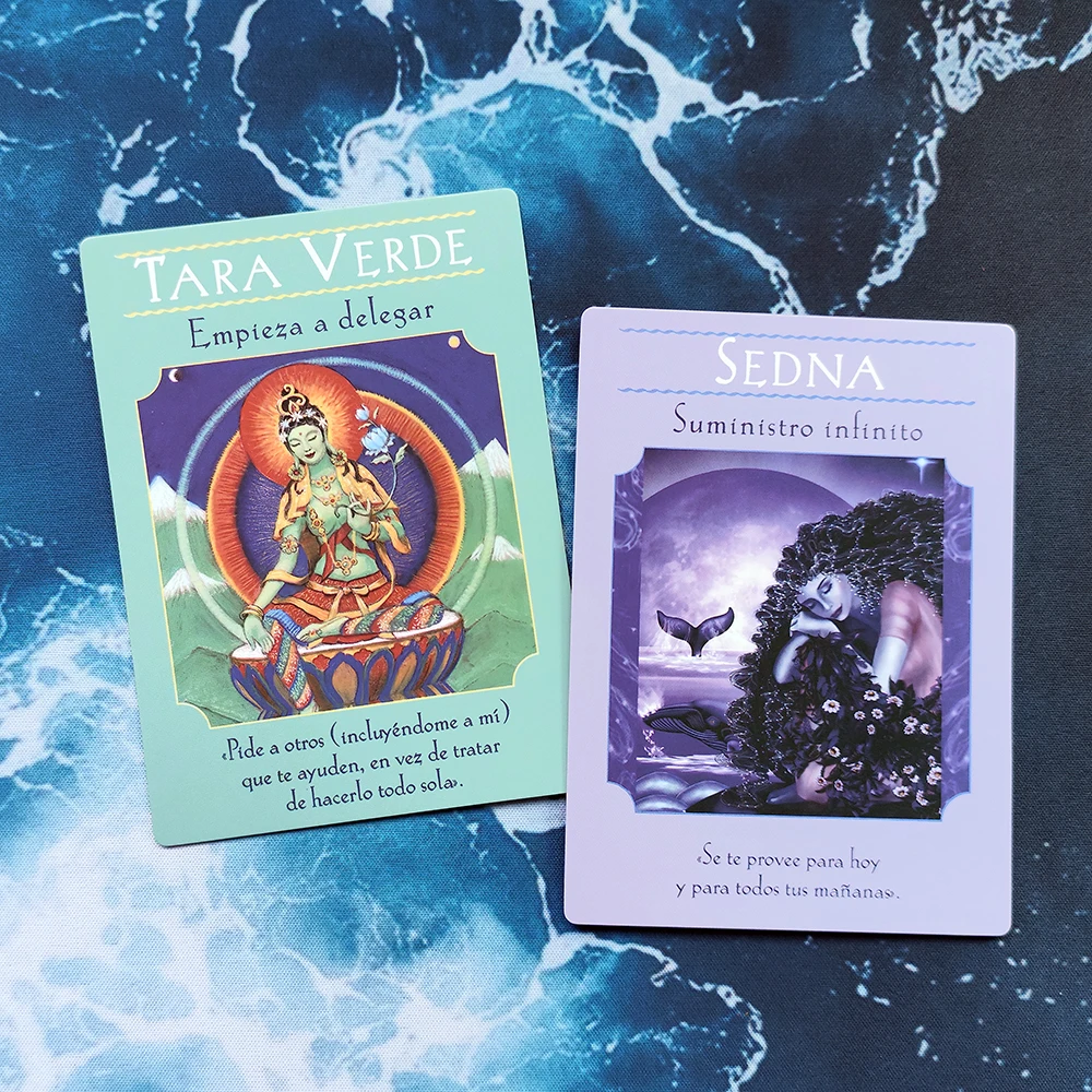 NUEVO Oráculo 12 x 8.7 cm (4.7 x 3.4 in) en Español: Las Cartas del Oráculo de las Diosas 44 Cartas con Palabras Clave