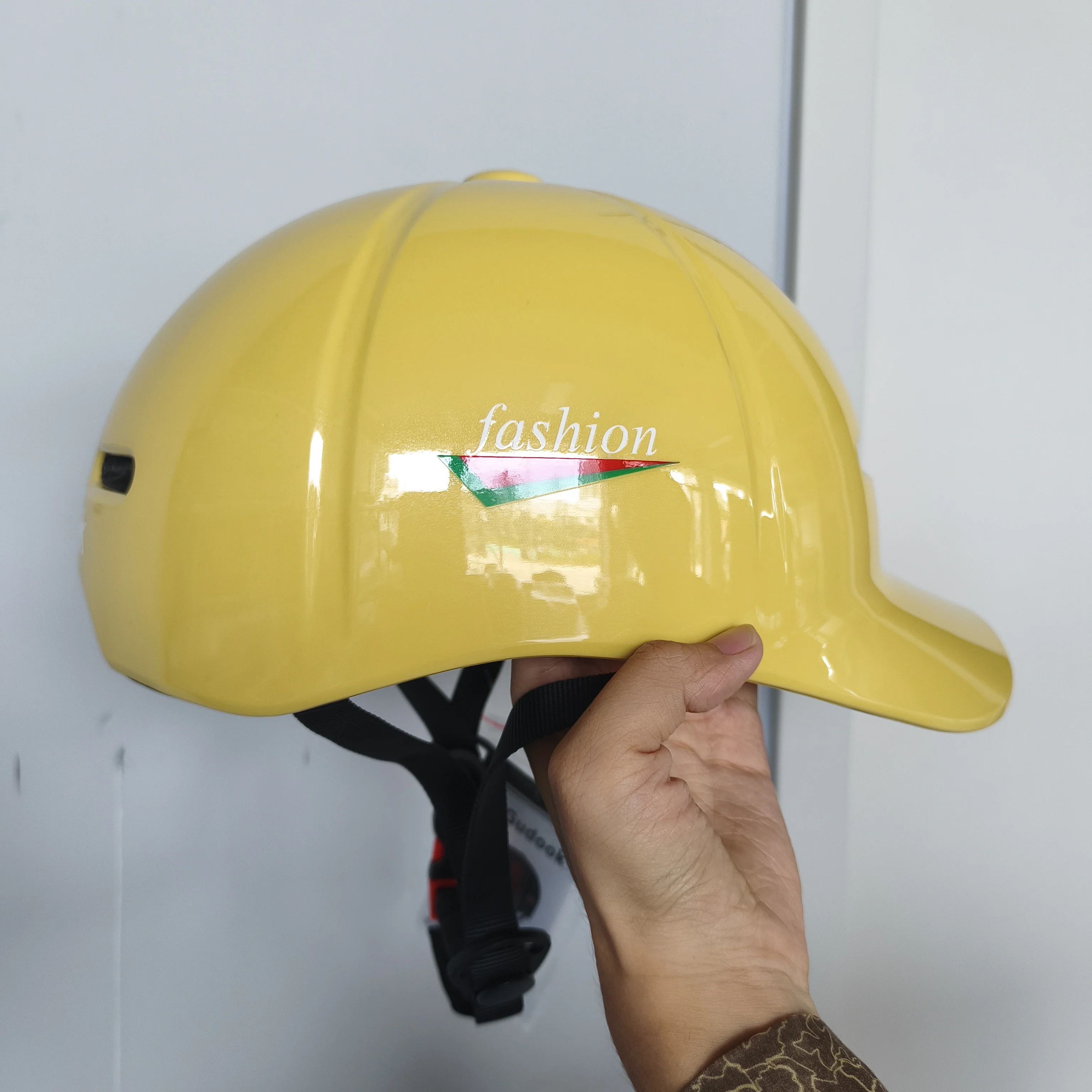 Lightweight electric motorcycle helmet with adjustable visor and comfortable fit. Limited edition who come who served.