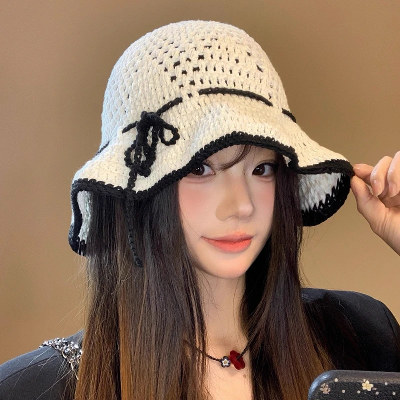 หมวกบักเก็ตไหมพรมสายรัดโบว์หวานๆ สำหรับผู้หญิง โชว์ใบหน้าดูเล็ก น่ารัก เหมาะสำหรับเดินทางในฤดูใบไม้ผลิและฤดูใบไม้ร่วง สไตล์ลำลองอเนกประสงค์ เรียบง่าย หมวกผู้ชาย
