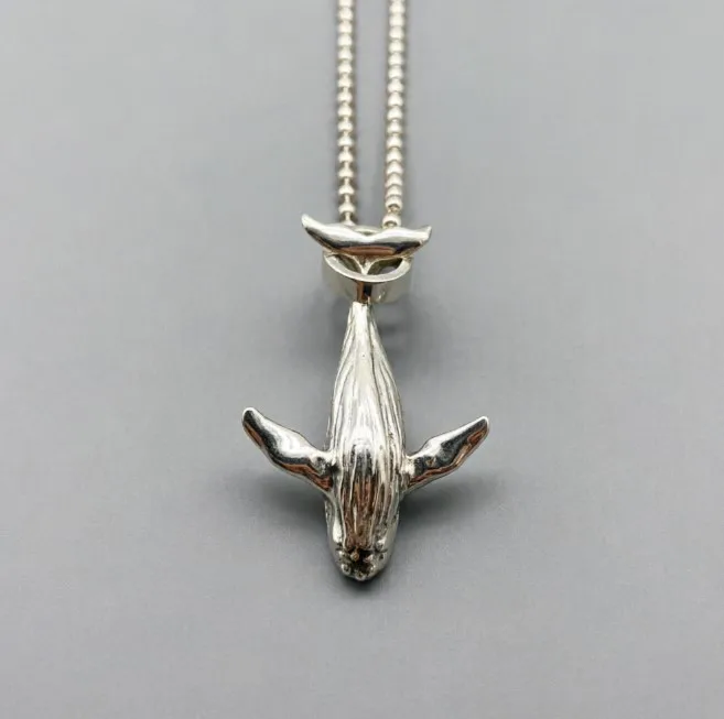 

Hertz whale S925 sterling silver necklace whale light luxury men's trendy whale drop pendant men's and women's hip hop