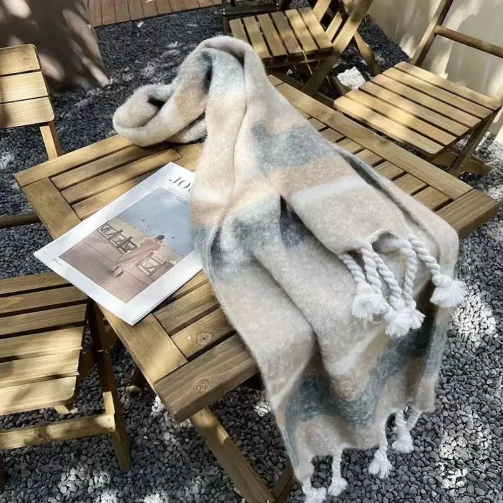 

Новый теплый шарф из мохера, мягкие длинные шарфы с кисточками, градиентные цвета, холодостойкие шарфы, нагрудник для катания на лыжах