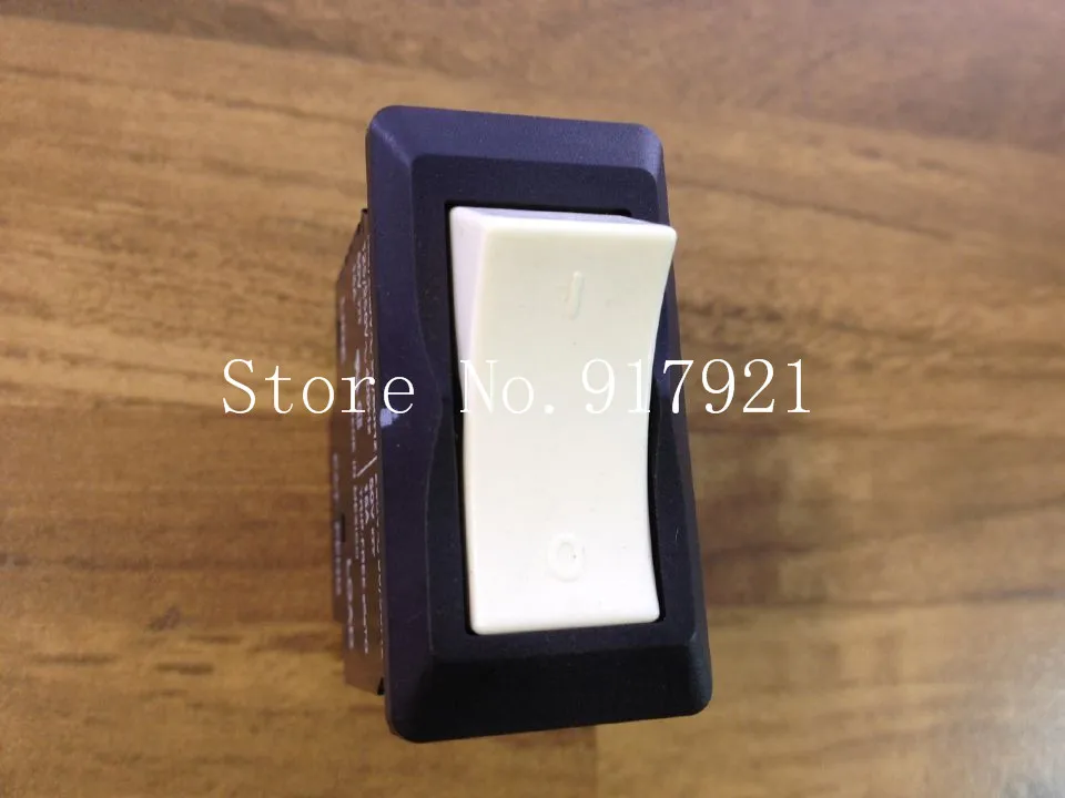 [ZOB] original original W33-S2N1Q-15 circuit breaker 15A type rocker switch genuine original  --5pcs/lot