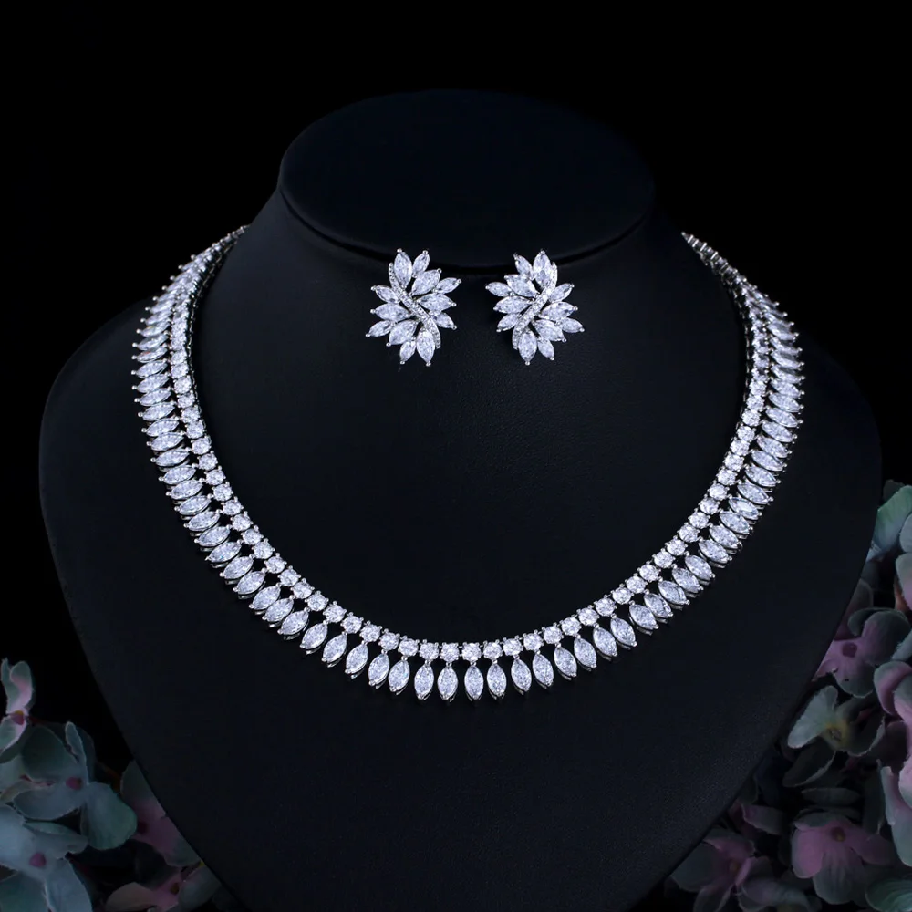 

CWWZircons Brilliant Cubic Zircon Big Leaf Stud Earrings Necklace Sets for Women Wedding Party Costume Jewelry Accessories T0952