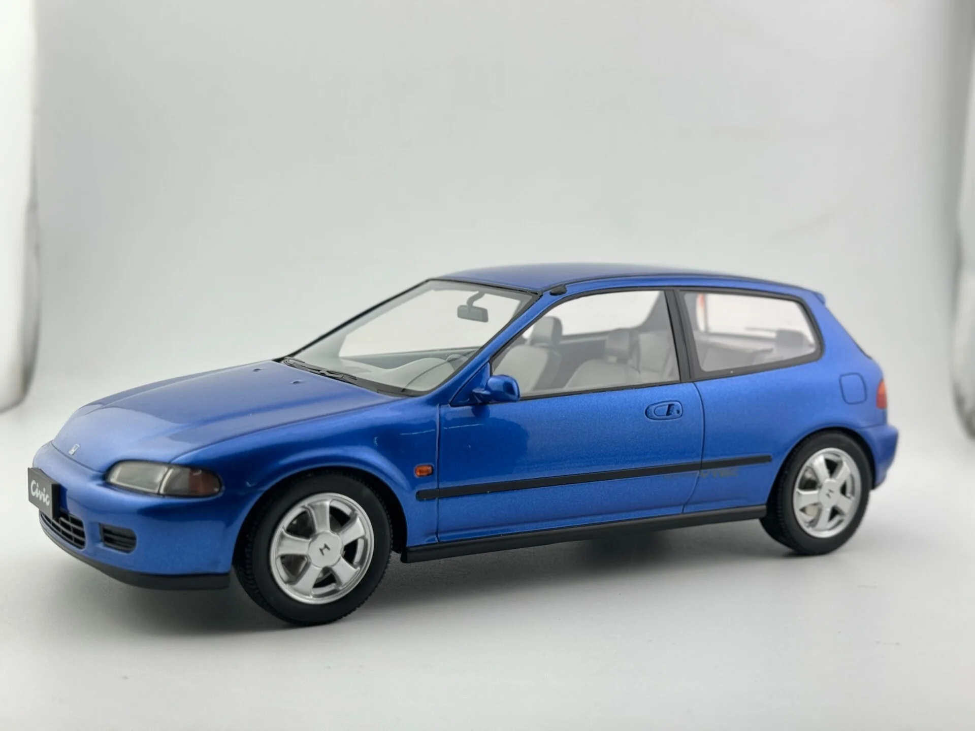 

No Color Box TW Tarmac 1/18 Scale Honda Civic Resin Car Model