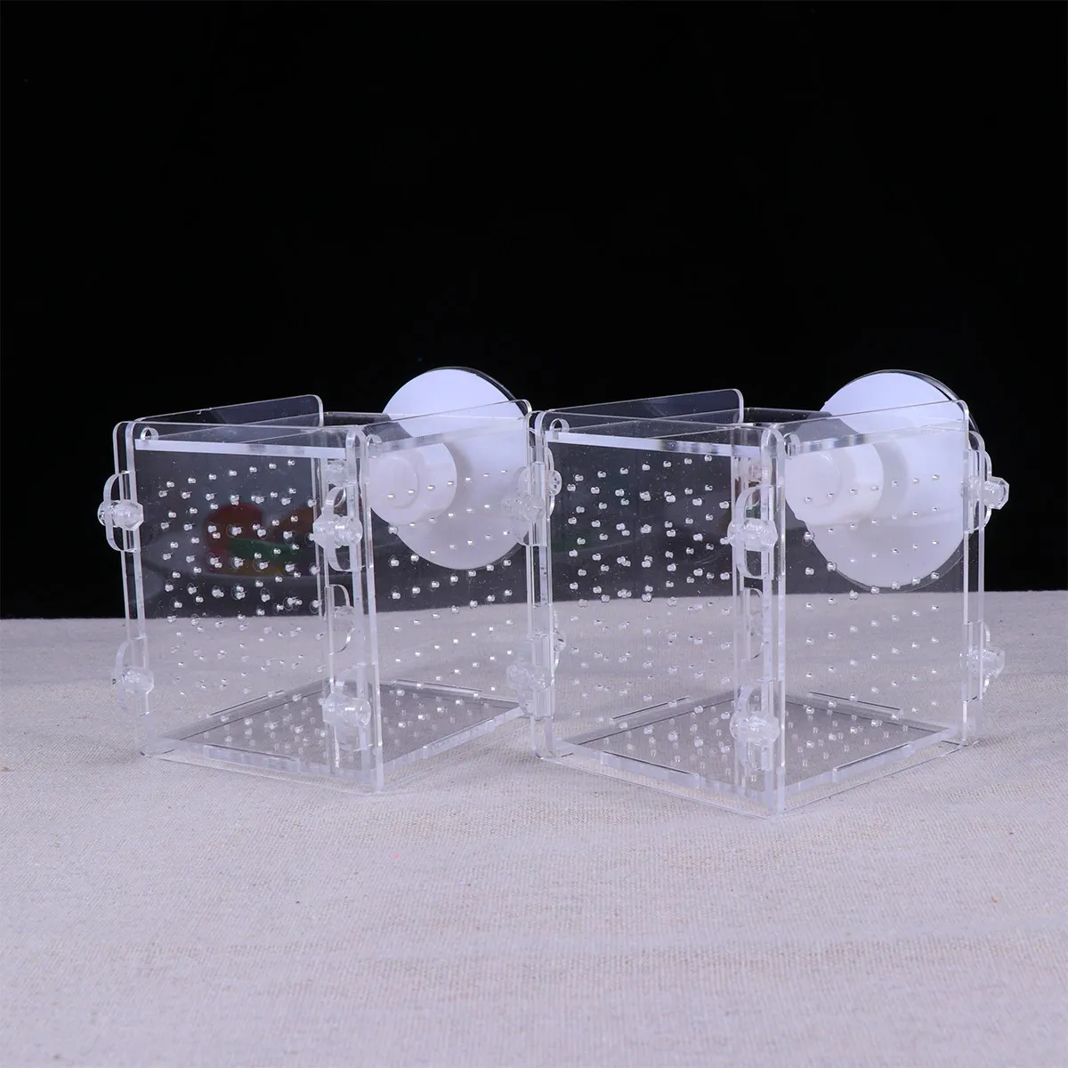 

2 шт. Прозрачные акриловые изоляционные боксы для разведения рыбы, безопасные разделительные контейнеры для выращивания, аквариумные принадлежности для рыбок