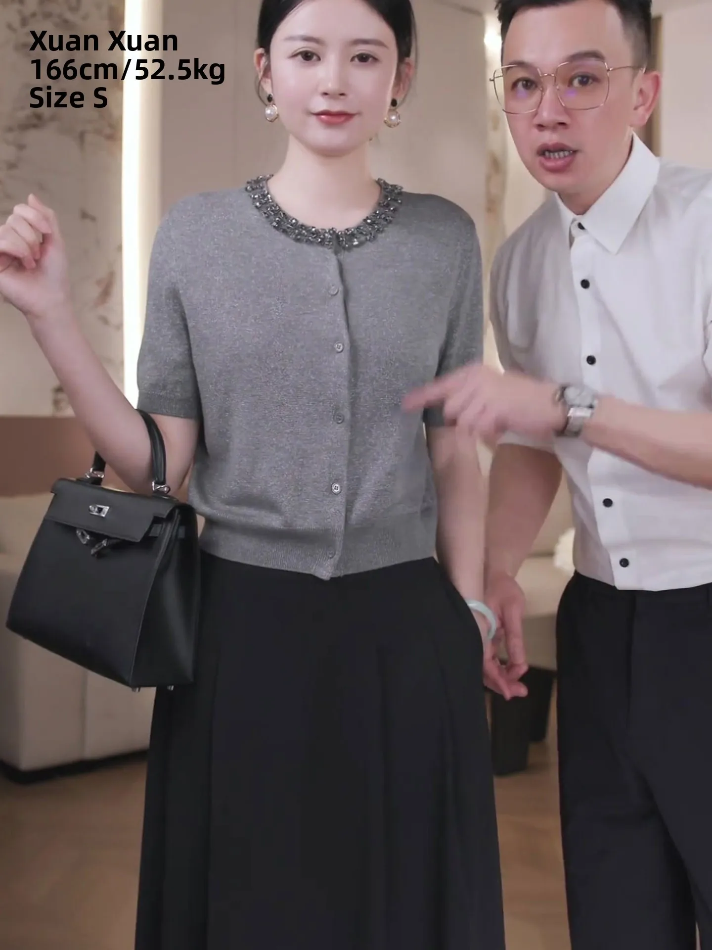 

Ele ort Sve Knitted Top with Heavy Embelliment Single Button Faionable Light Weight Summer irt for Women