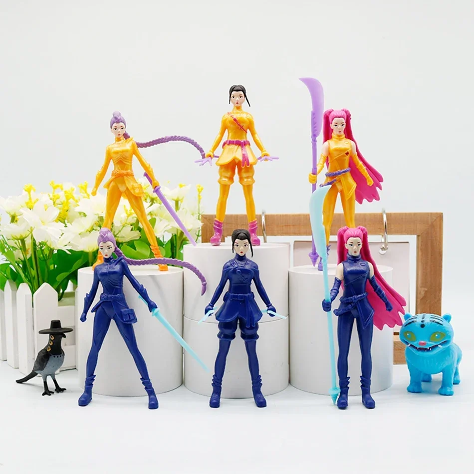 % 5/8PCS Anime Kpop Demon Hunters Action Figure Giocattoli Derpys Tiger Ranimeumi Mira Zoey Sussy Figurine Doll per i fan Regalo di Natale