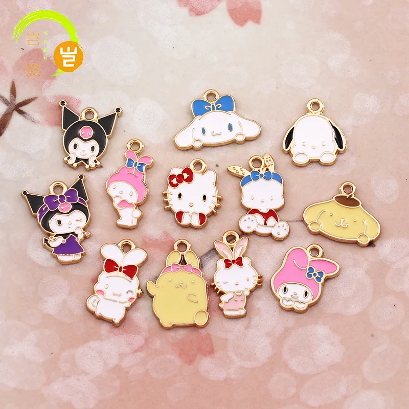 Sanrio Kuromi DIY liontin Anime mainan tokoh aksi perempuan Pacha Melody Hello Kitty anting perhiasan Aksesori liontin hadiah ulang tahun