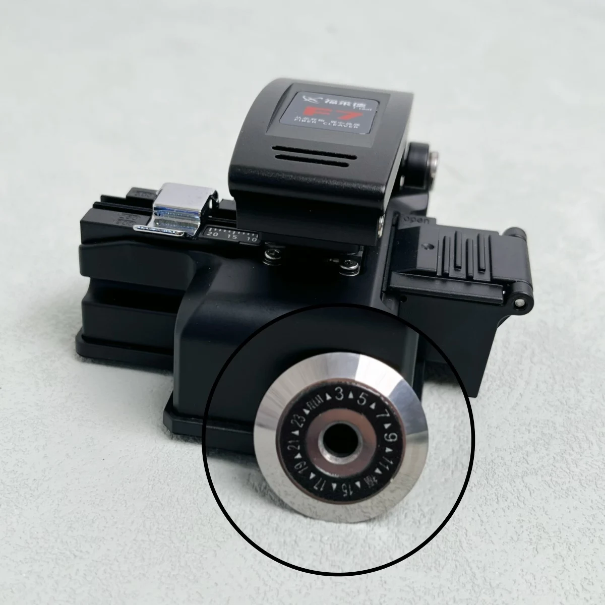 lama-da-taglio-in-fibra-ottica-fulad-per-il-taglio-di-materiali-in-acciaio-al-tungsteno-48000-volte