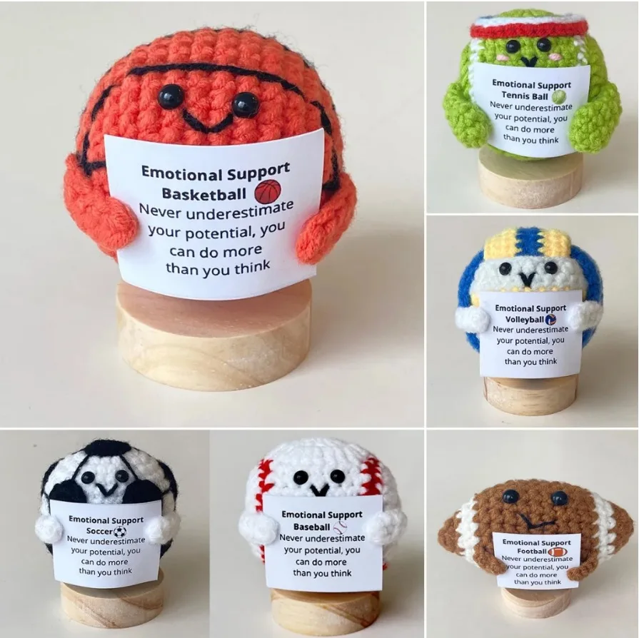 【セール中】かぎ針編みポジティブエネルギーゴルフボール人形カードホームルームの装飾手作りニットバスケットボールデスクトップ飾りクリスマスギフト