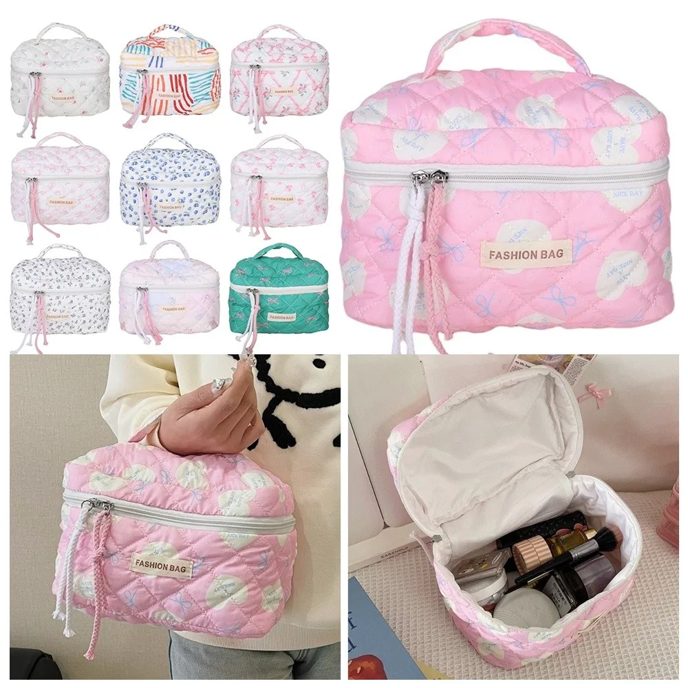 حقيبة مكياج مبطنة على شكل زهرة القوس ​ ​   يده القطن ​ ​ حقيبة أدوات الزينة ​ ​   سعة كبيرة وخفيفة الوزن ومحمولة ​   حالة مستحضرات التجميل ​ ​