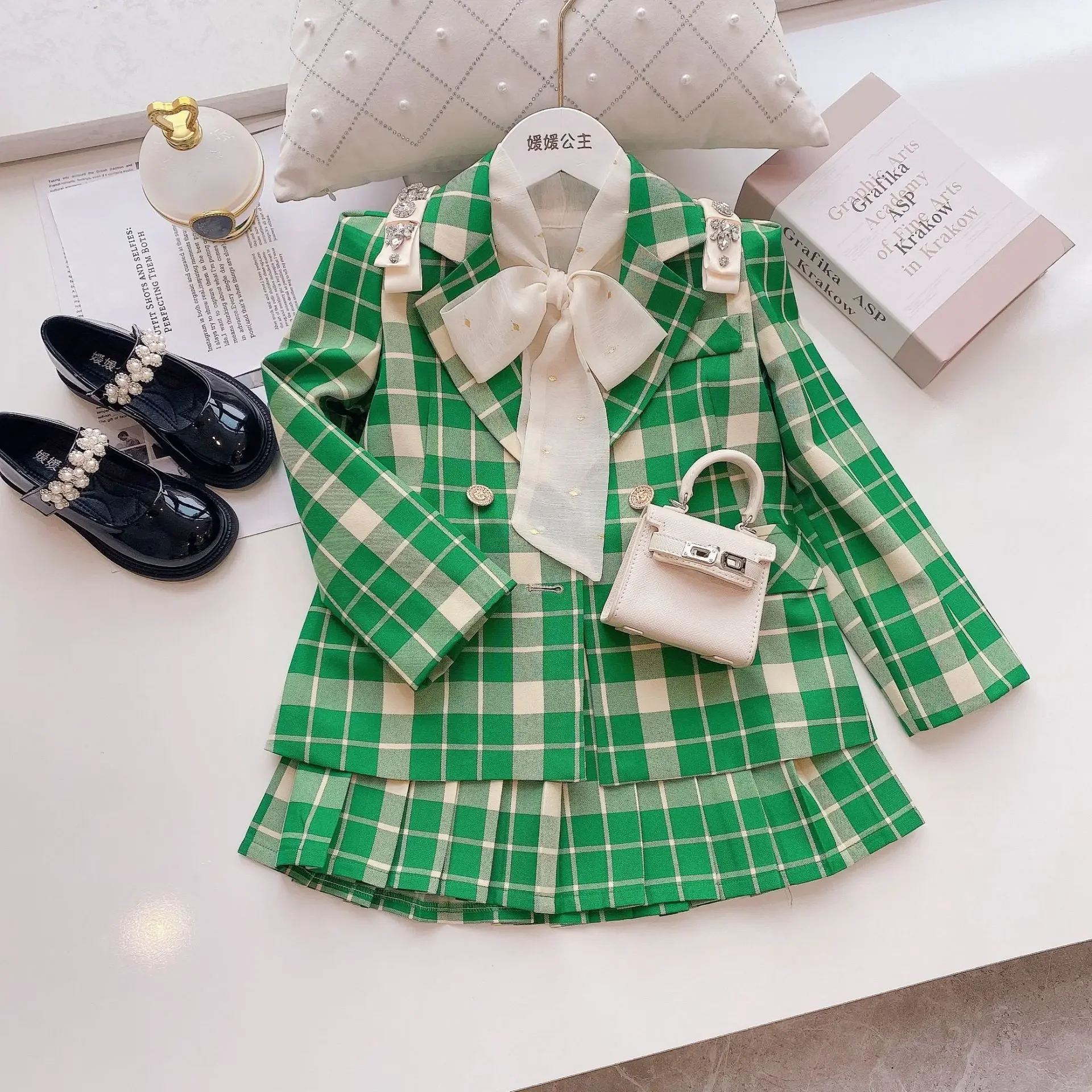 

Fashion Kids Girls Princess 2pcs Clothes Set Spring Autumn Children Green Plaid Outwear+Skirts Vintage Outfits Suit