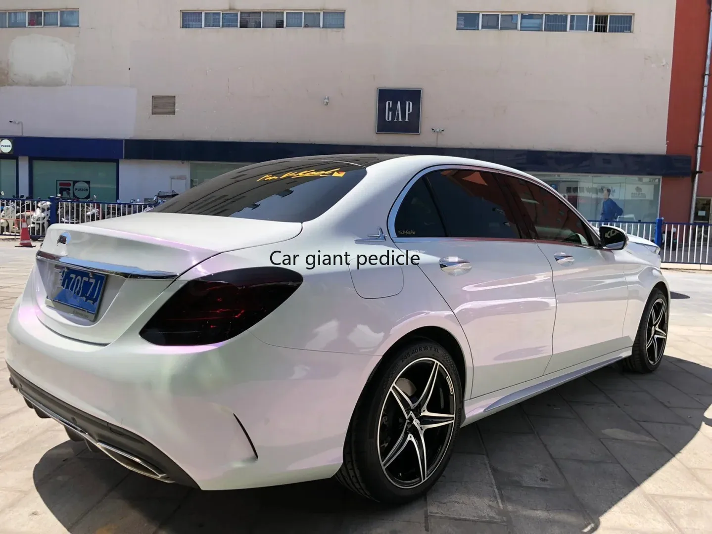 Gloss Shell White to Purple Color Fliper Car Wrap Film Auto Plastic  Auto Plastic Assurance Air passage pattern Stickers