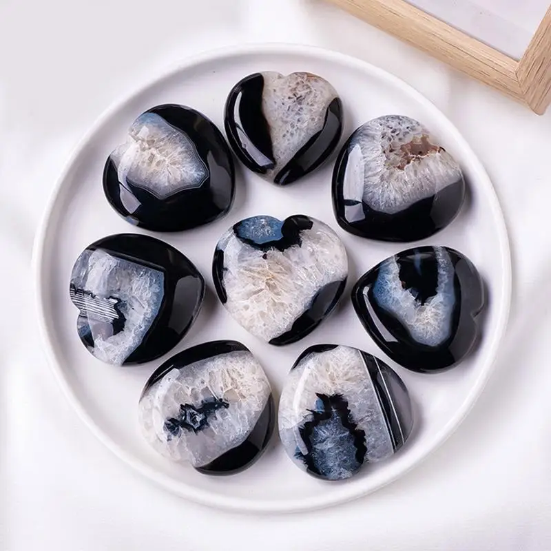 Black Agate Decor Natural Crystal Heart Decoration Elegant Desk Decor For Meditation Portable Home Ornament For Relaxation