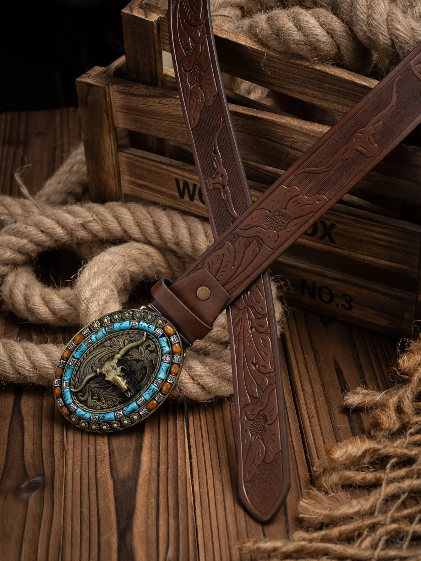 Ein lässiger, individueller und Retro-Gürtel, Kleidungsaccessoire im Western-Stil, Metallschnalle, PU-Gürtel, geeignet für Männer und Frauen. – Detail 4