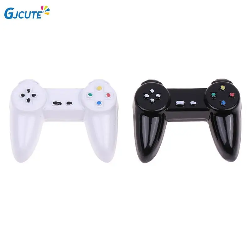 1pc Alloy Miniature Simulation Game Console Handle Dollhouse Gamepad Model Classic Toys For Child Kids Doll House Accessories