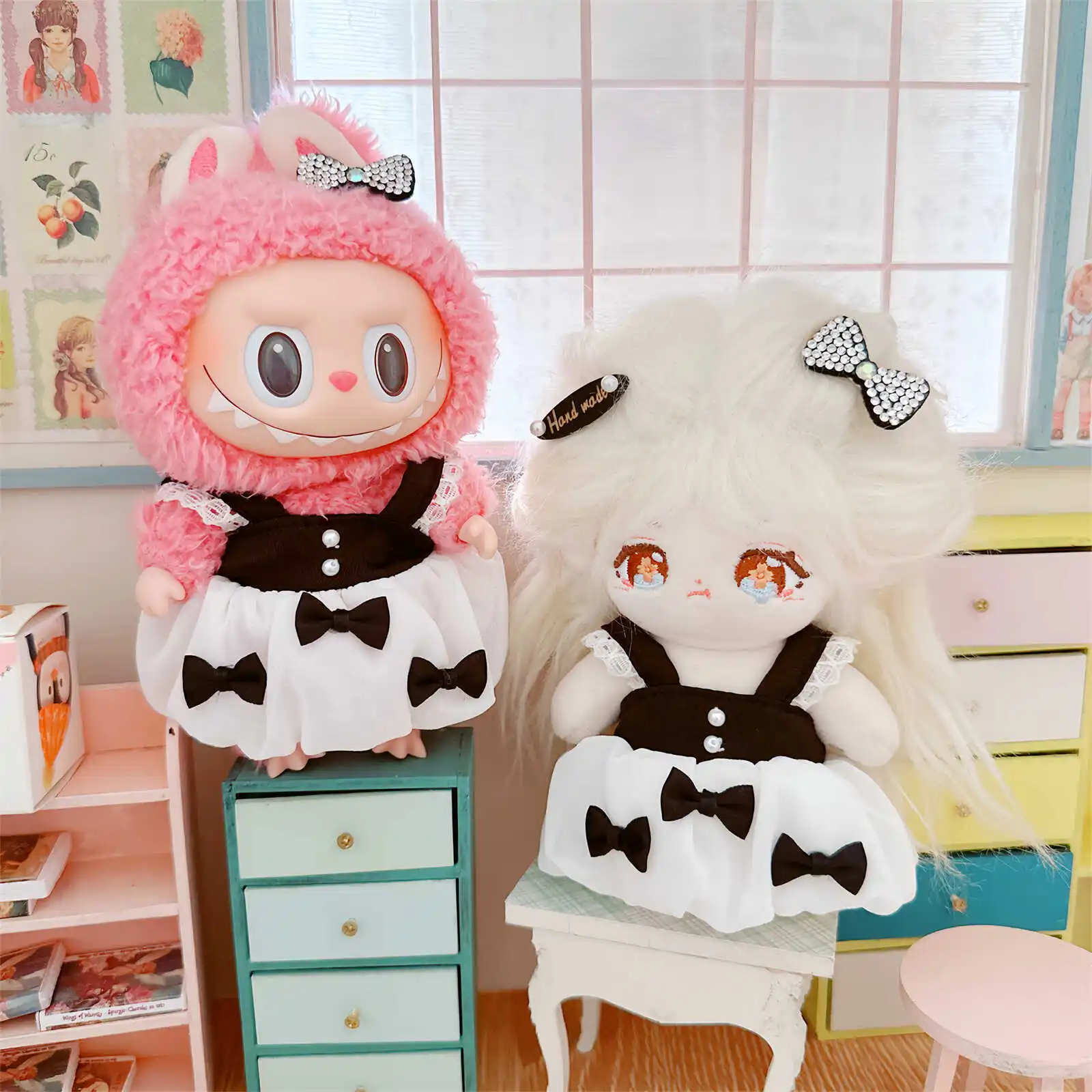 Simpatici vestiti per bambole Mini Idol per ragazze, principessa morbida Kawaii, tuta con fiocco bianco nero, accessori per bambole in peluche, giochi che cambiano, 10cm