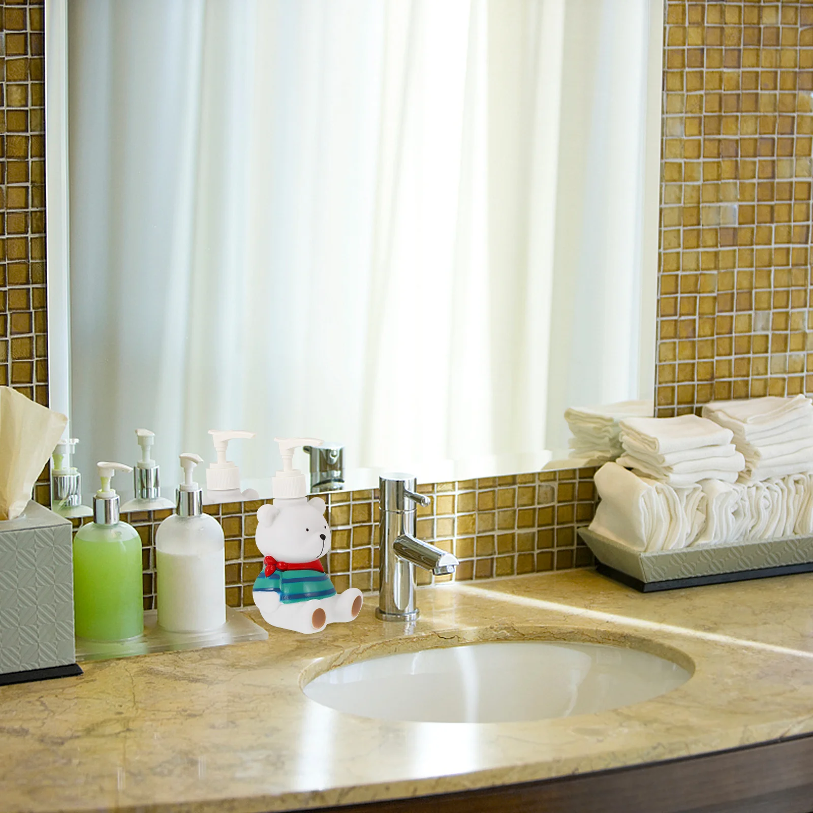 

1Pcs Cartoon Shaped Lotion Pump Bottle Material for Liquid Soaps Essential Oils Portable Travel Pump Bottle