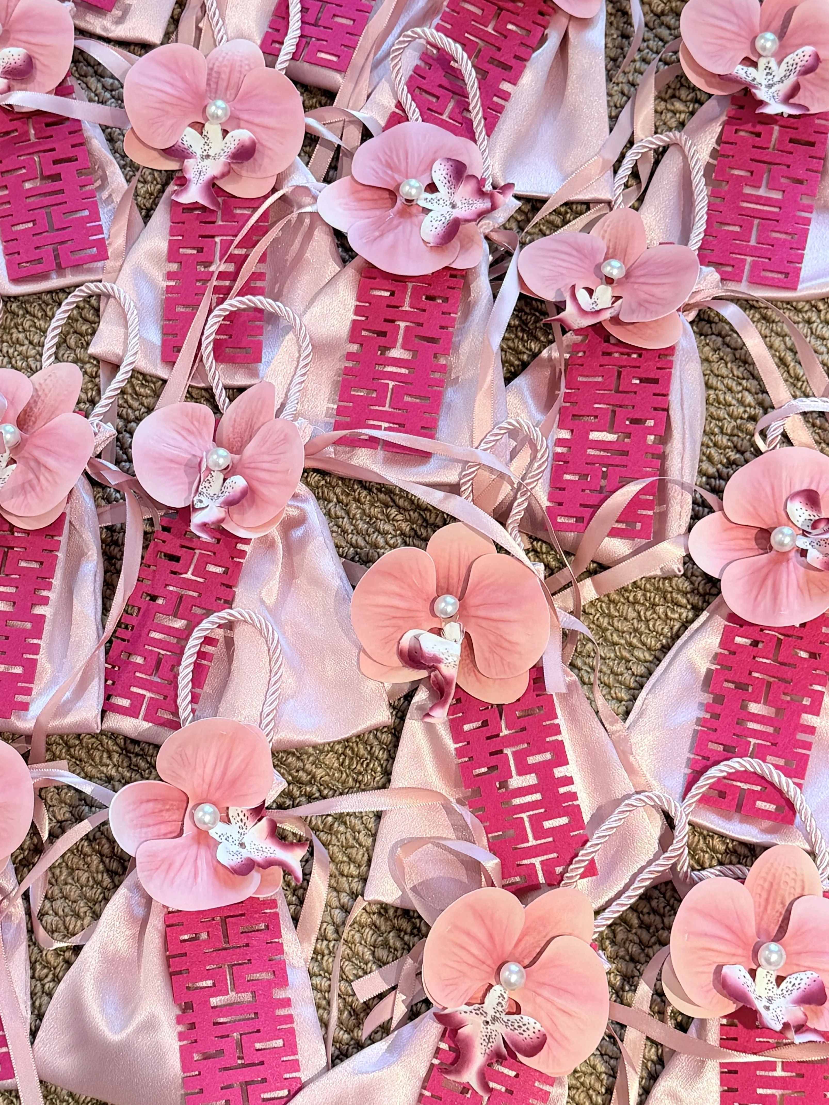zedor-orchid-wedding-candy-bag-no-assembly-required-table-candy-favor-gift-wrapped-in-silk-from-mainland-china