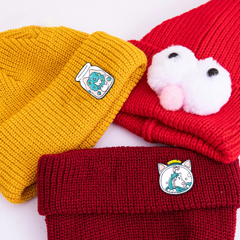 4 Styles Pretty Cute Container Cat Brooches Creative Kitten In Bottle Badge Kitty In Glass Cup Enamel Pins Pet Owner Badge