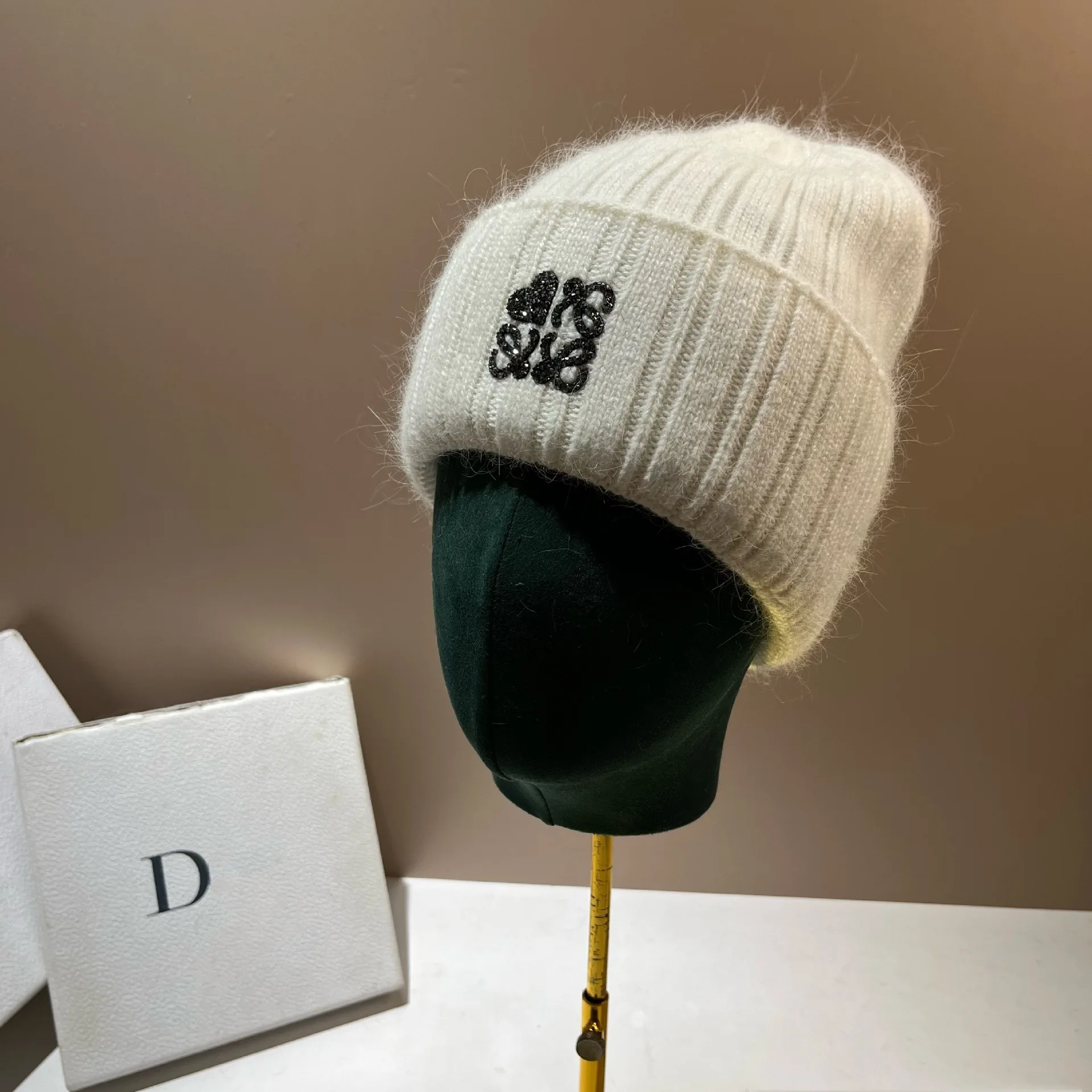 Unisex-Mütze mit gefalteter Ohrenklappe – extra lange Strickmütze aus Kaninchenfell, verdickte Wintermütze mit Herz-Patch