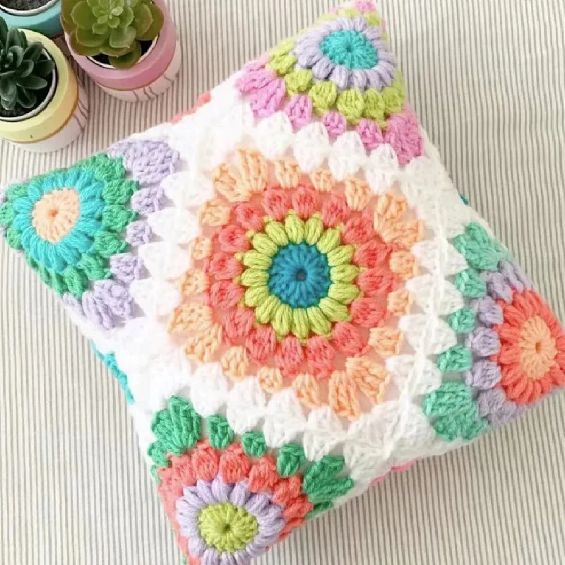 Handmade crochet colorful sunflower flower cushion bag, exquisite pillow, beautiful cushion, sofa decoration, comfortable