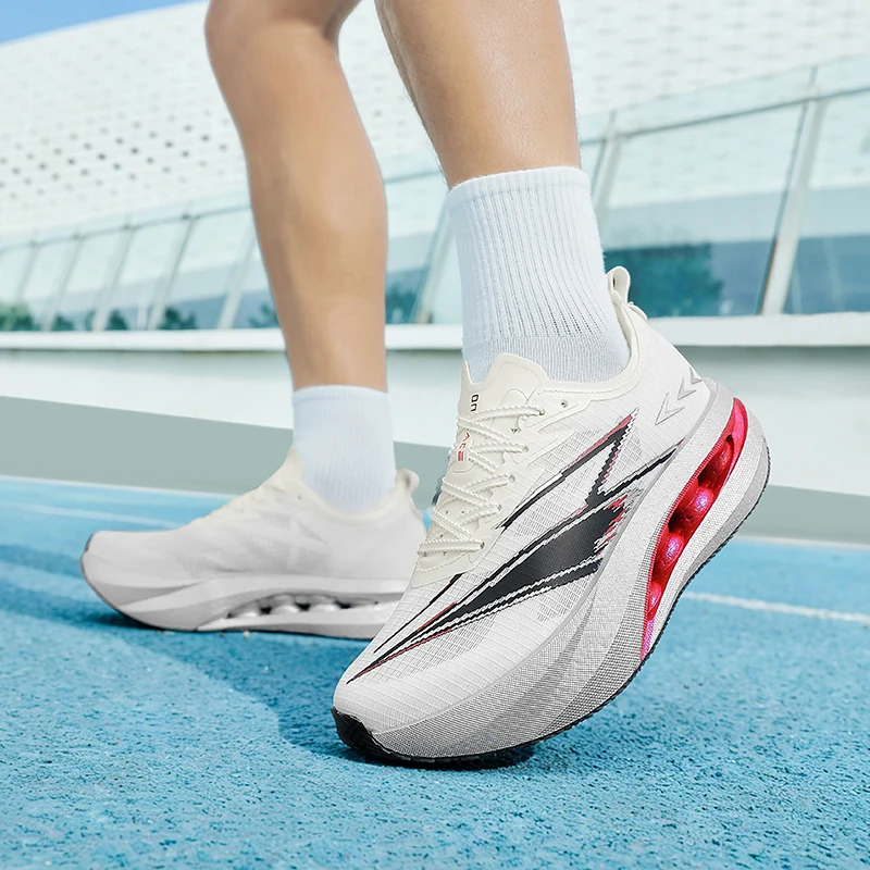 New Marathon Racing Carbon Plate Running Shoes Breathable Mesh Lightweight Sports Shoes for Men and Women 26026