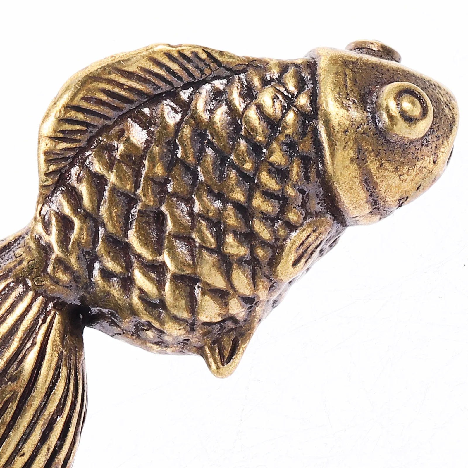 2Pcs Ancient Bronze Chinese Fish Statue Decorative Brass Sculpture Home Office Ornament Symbolizing Health Wealth