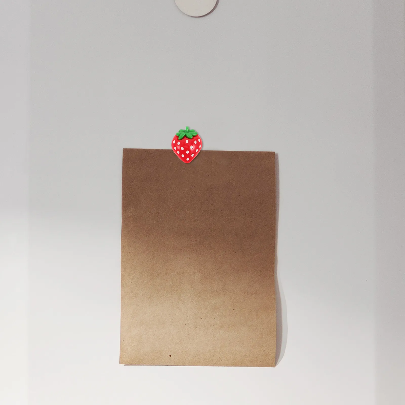 10Pcs Strawberry Refrigerator Magnets 3D Resin Fruit Shaped Magnets Creative Fridge Magnet Decor for Kitchen Office School