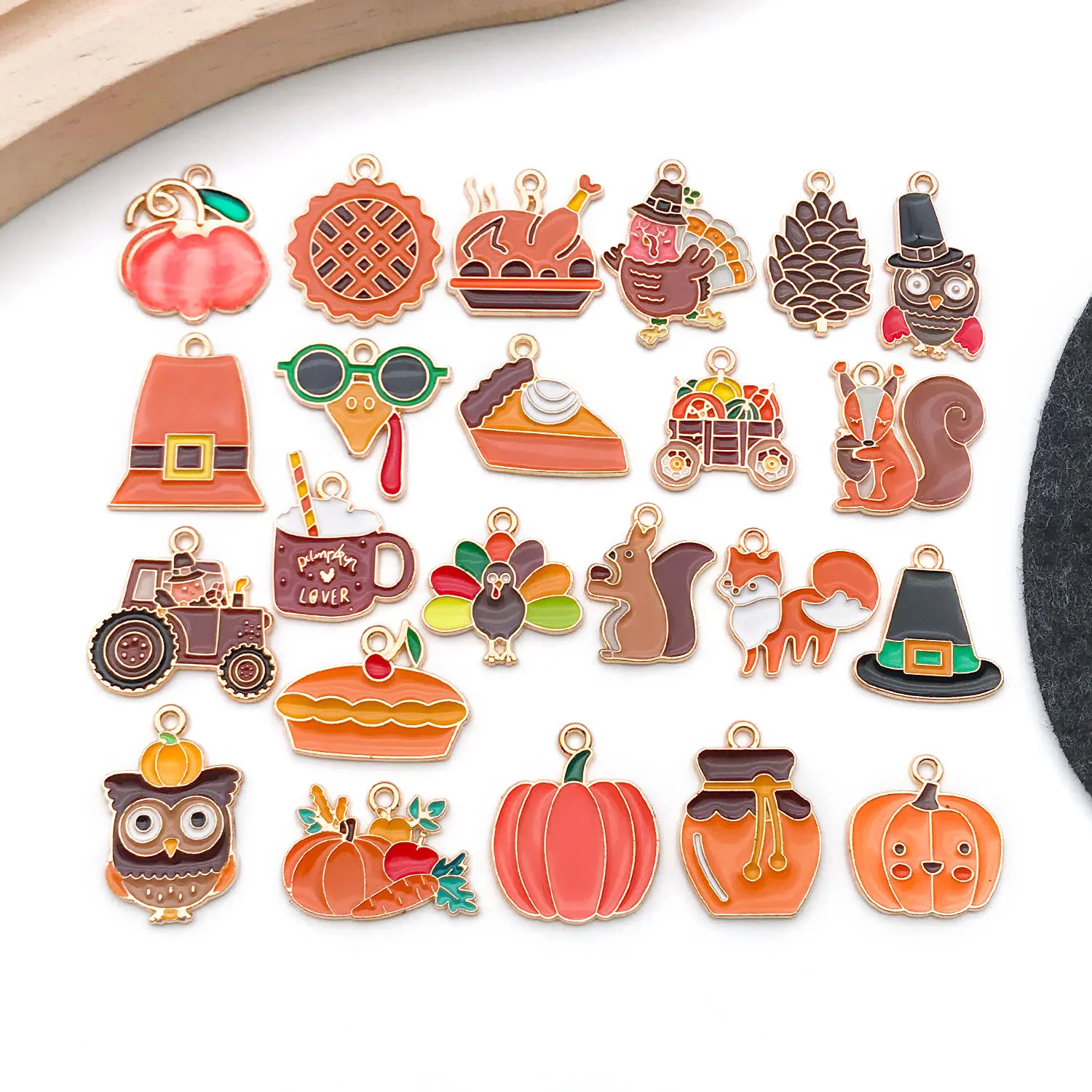 

Mix 23pcs/Drip Oil Thanksgiving Series Fashion Jewelry DIY Craft Back to School Halloween Easter Thanksgiving Fashion Accessory.