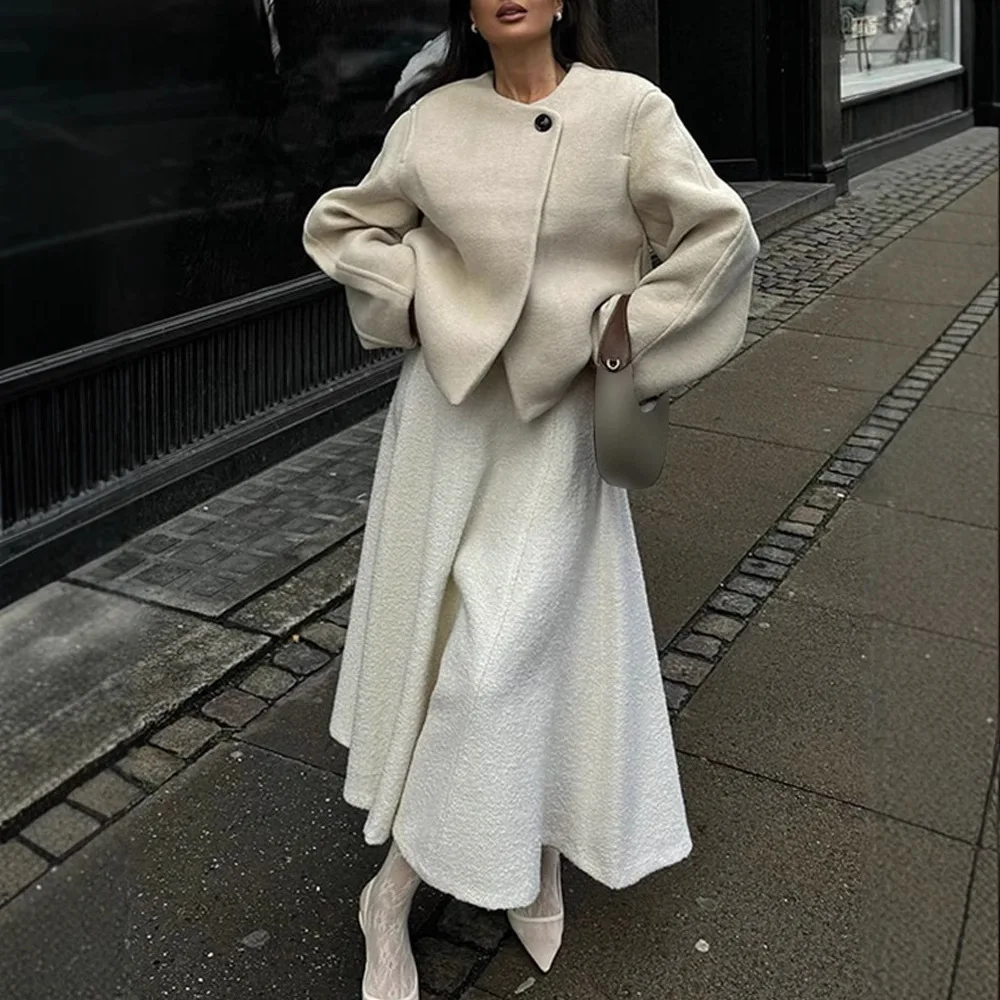 

2025 Women's Euro-American Cropped Wool Blazer Single Button Round Neck Casual Fall Coat Winter Relaxed Fit Oversized