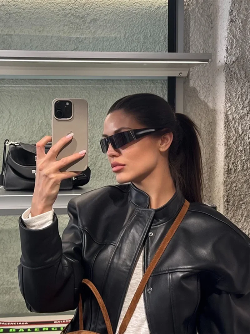 แจ็คเก็ตบอมเบอร์สั้นสไตล์วินเทจสำหรับผู้หญิง แจ็คเก็ตหนังคอตั้ง แจ็คเก็ตมอเตอร์ไซค์ เสื้อโค้ทสำหรับฤดูใบไม้ผลิและฤดูใบไม้ร่วง เสื้อกันลม เสื้อผ้าผู้หญิง