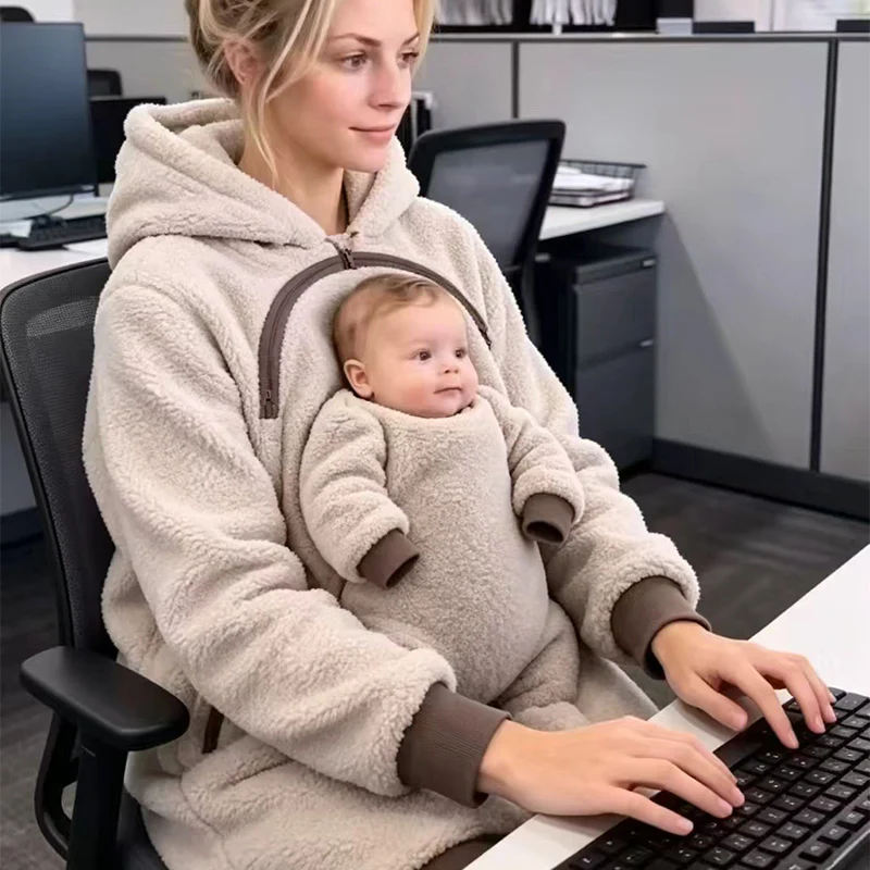 Lamb Fleece Hooded Pajamas With Baby Pockets Women's Casual Fleece Hoodie Winter Long Sleeved Comfortable Warmth Homewear Top