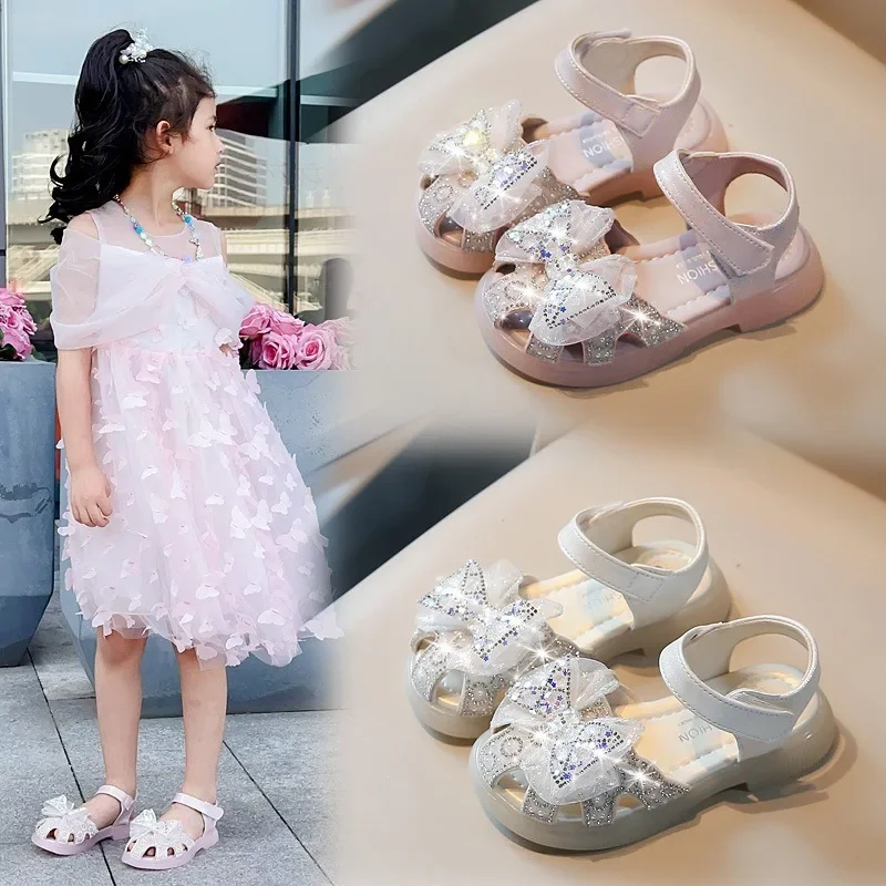 Sandalias de princesa con diamantes y lazo para niña, zapatos planos de Punta cerrada, talla 23 a 35, 2024