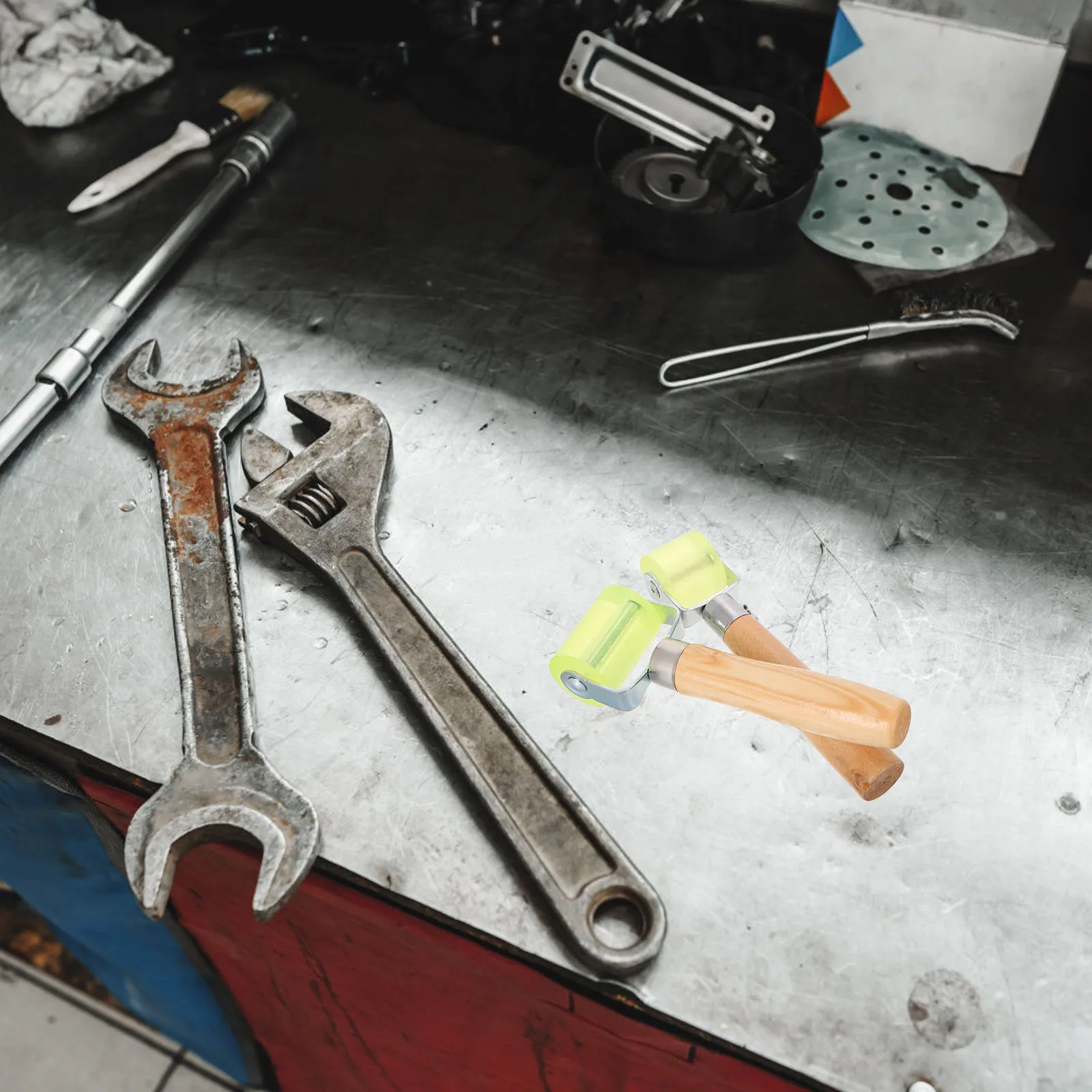 

2Pcs Car Sound Deadening Seam Roller Automotive Roller Tool for Car Audio Installation Tire Repair and Wallpaper Application