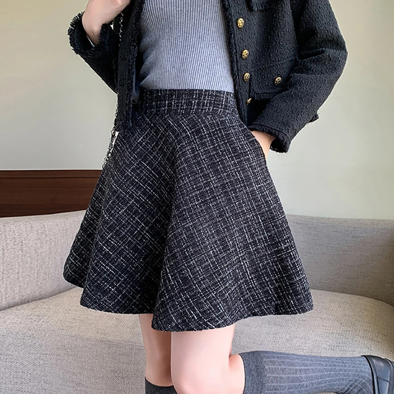 

2025 New Japanese Tweed Mini Skirts Women Elegant Temperament Ruffles A-Line Skirt Autumn Winter Sweet Anti-Exposure Short Skirt