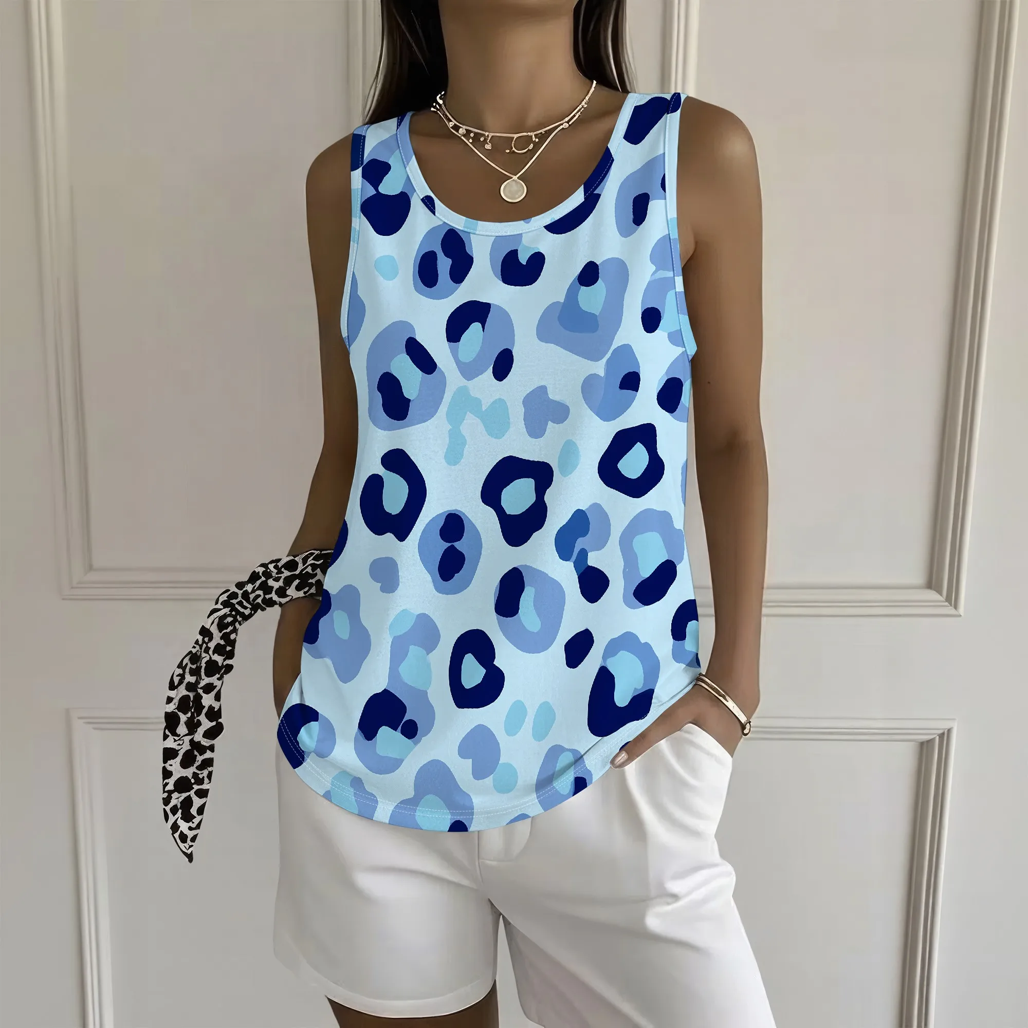 Blue Leopard Print Tank Top, Sleeveless Casual Blouse, Loose Fit Summer Shirt for Women, Vacation Beach Wear, S-2XL