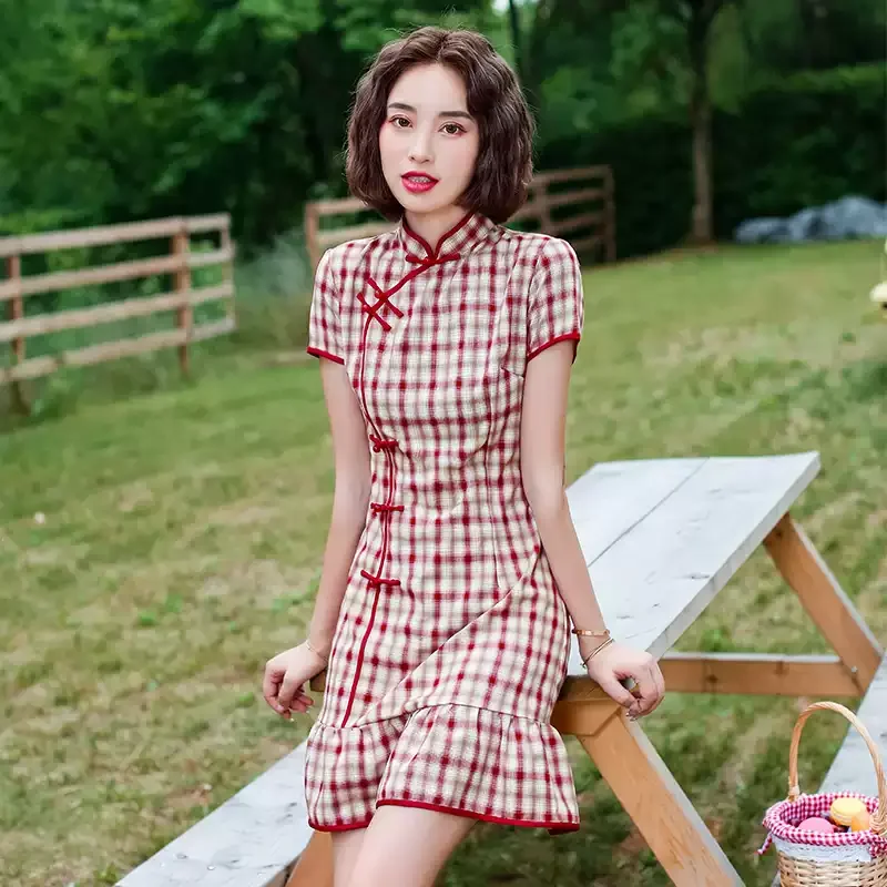 Mother and daughter couple look grid red green  mommy daughter matching outfits Chinese style mermaid skirt mom and daughter