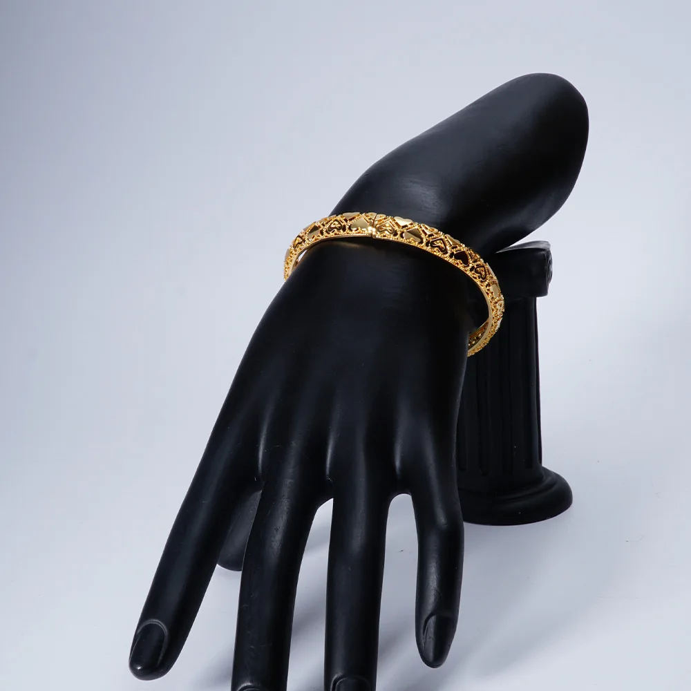 Light hollow solid craft women hollow heart gold bangle in AU999 24K pure gold, durable hand ornament for travel and banquets
