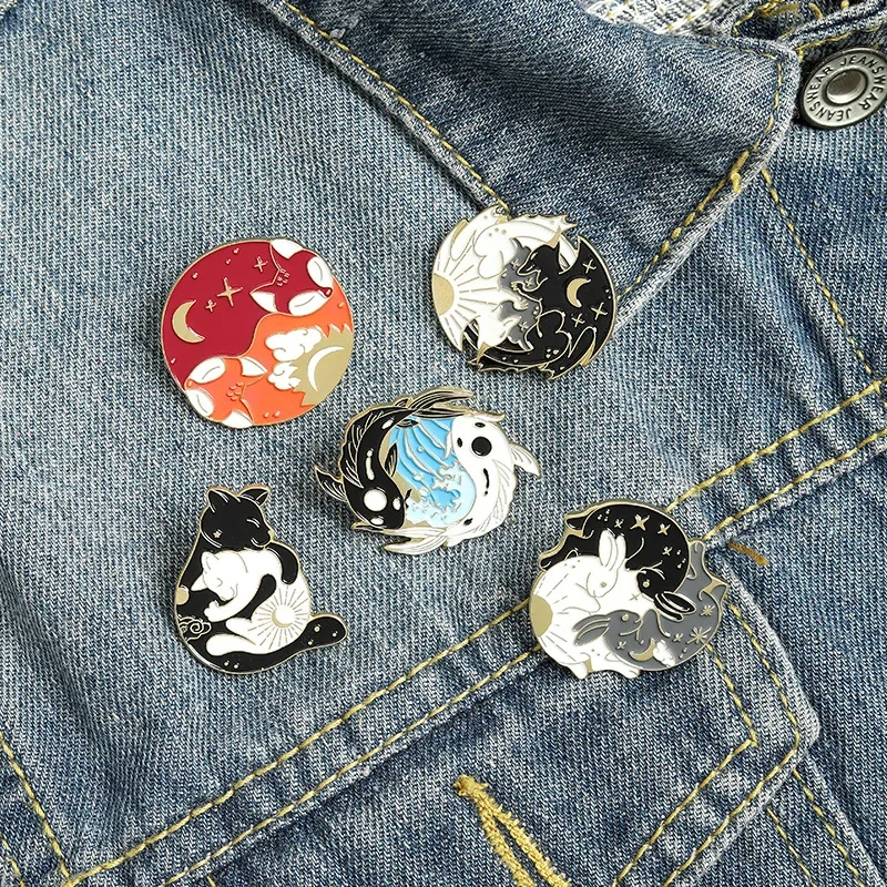 Cute Eight Diagrams Brooch Fox Animal Safety Pin Goldfish Rabbit Backpack Lapel Badge Women Enamel Accessories Bag Higab Metal