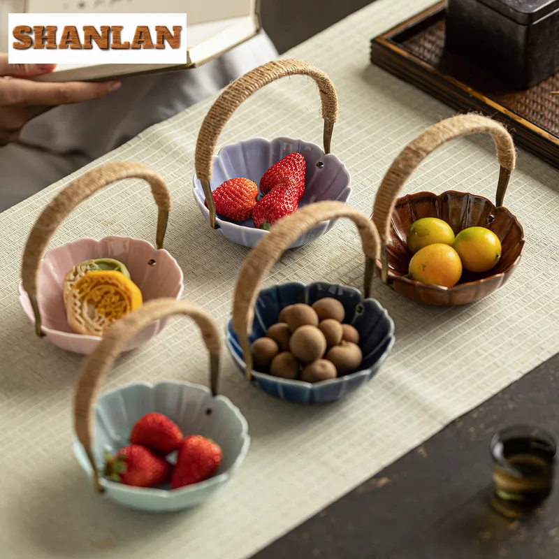 

Hand-held Fruit Dishes Elegant Pastry Plate Dried Fruit Snack Plate Cake Display Stand Household Serving Tray Ornaments Craft