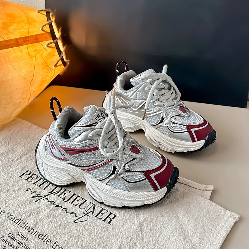 احذية الجري شبكة تنفس بنين بنات أحذية رياضية غير رسمية سميكة لينة وحيد 2025 موضة جديدة للأطفال أحذية رياضية عدم الانزلاق #4