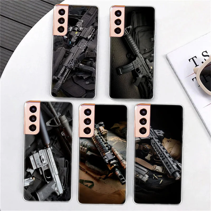 The Military Weapon Phone Case For Samsung S21 S23 FE S20 Plus Galaxy S24 S22 Ultra Capa S10 S10E S9 S8 S7 Edge Cover TPU Fundas