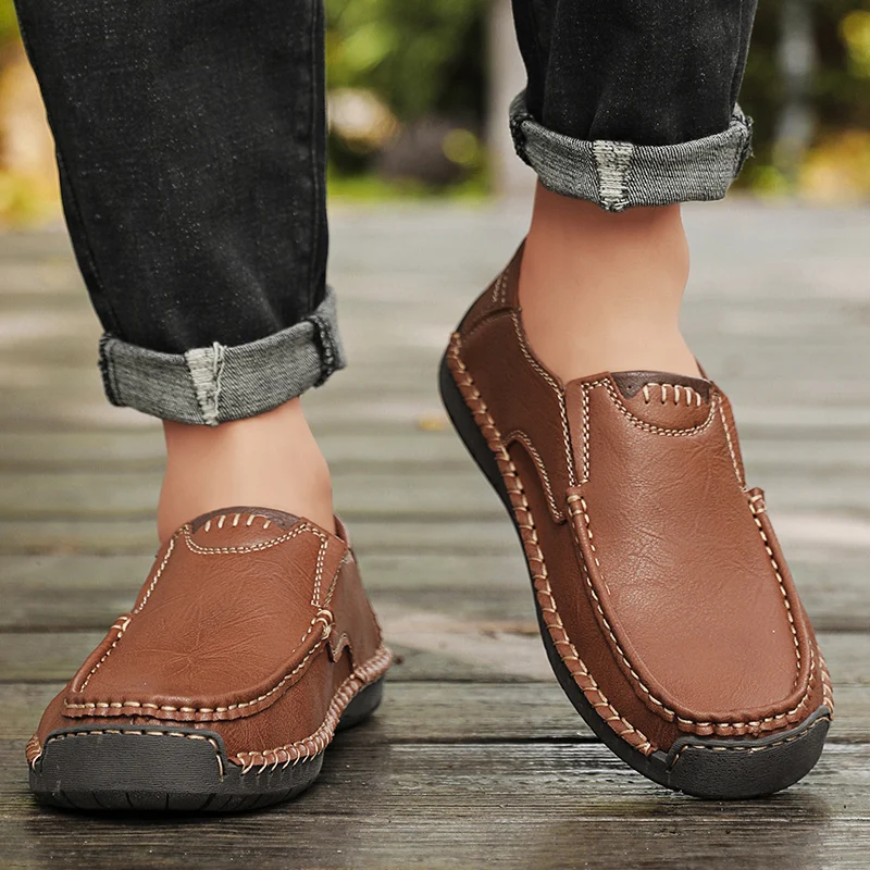 

Hand Sewn Fashionable Men's Anti Slip Outdoor Casual Shoes for Spring New Men's Comfortable Round Toe Soft Sole Casual Loafers