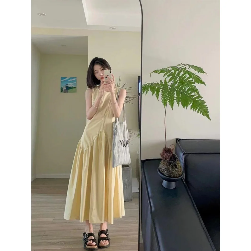 

Elegant and Sophisticated Sleeveless Vest Dress for Women 2025 New Summer Loose and Slimming Casual Long Skirt