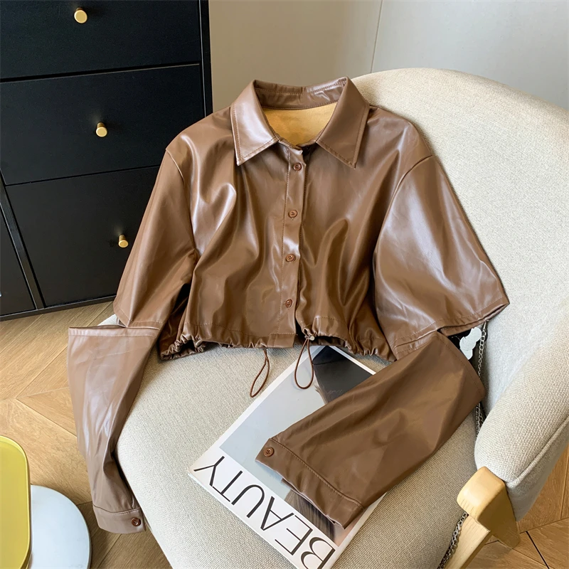 Giacca corta in pelle da donna Cappotto in PU marrone verde Primavera Autunno Monopetto Colletto rovesciato Top Design a maniche aperte alla moda