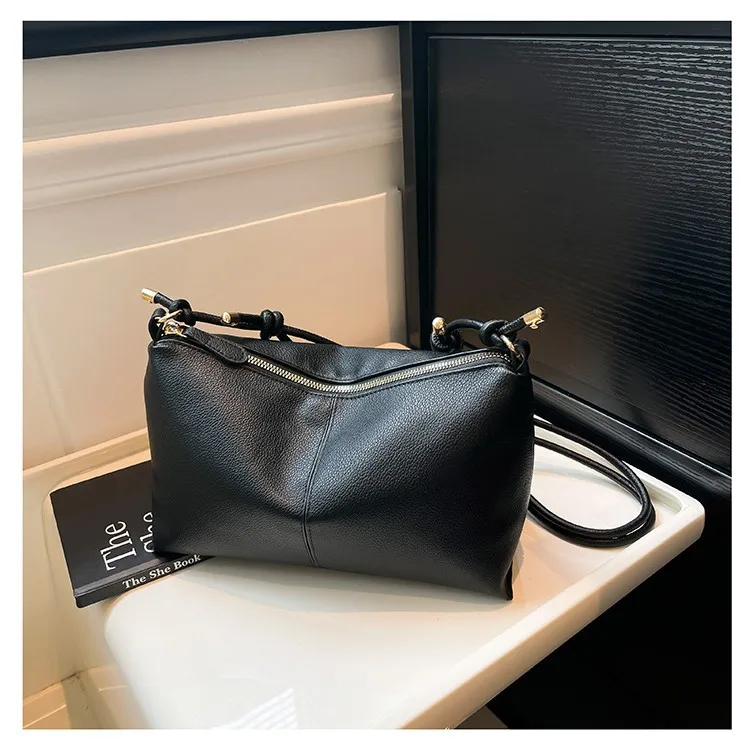 

2025 French Vintage Shoulder Bag, Luxe Underarm Tote for Women, Spacious Crossbody Purse, Chic Day to Night Bag, Textured Top