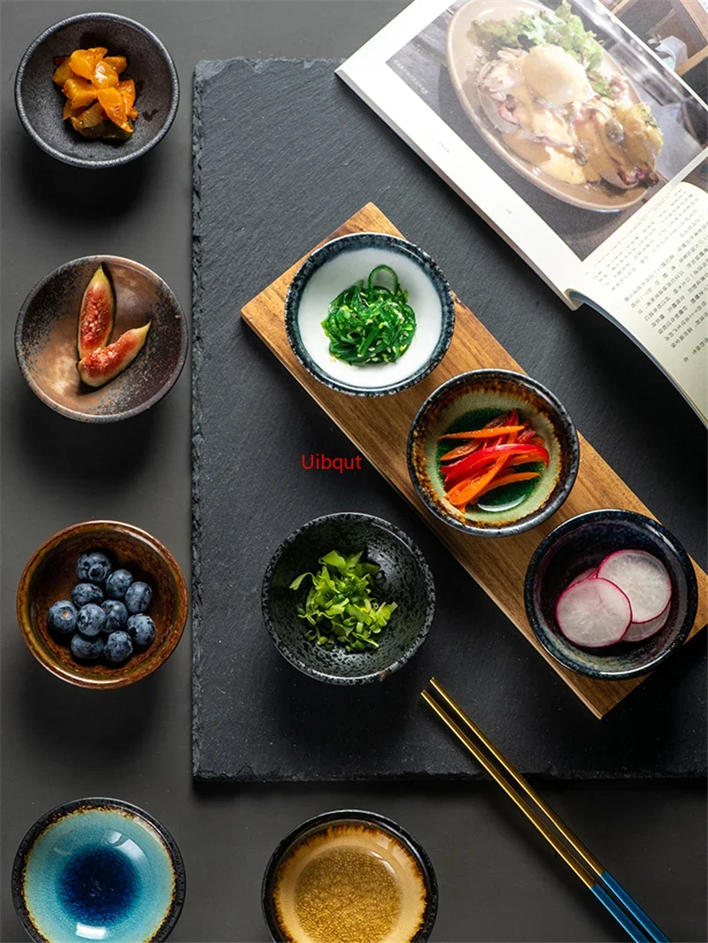 Japanese snack dish Dessert dish Seasoning Sauce dish Soy sauce tray Round disc sauce bottle condiment bottle Ceramic plate